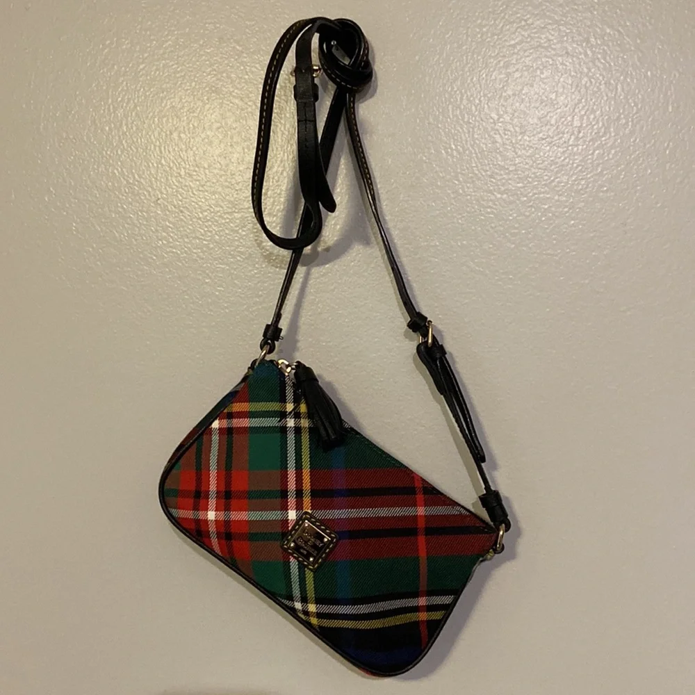 Dooney & Bourke Tartan Plaid Mini Crossbody, Excellent Condition, Fun little bag - Picture 3 of 10